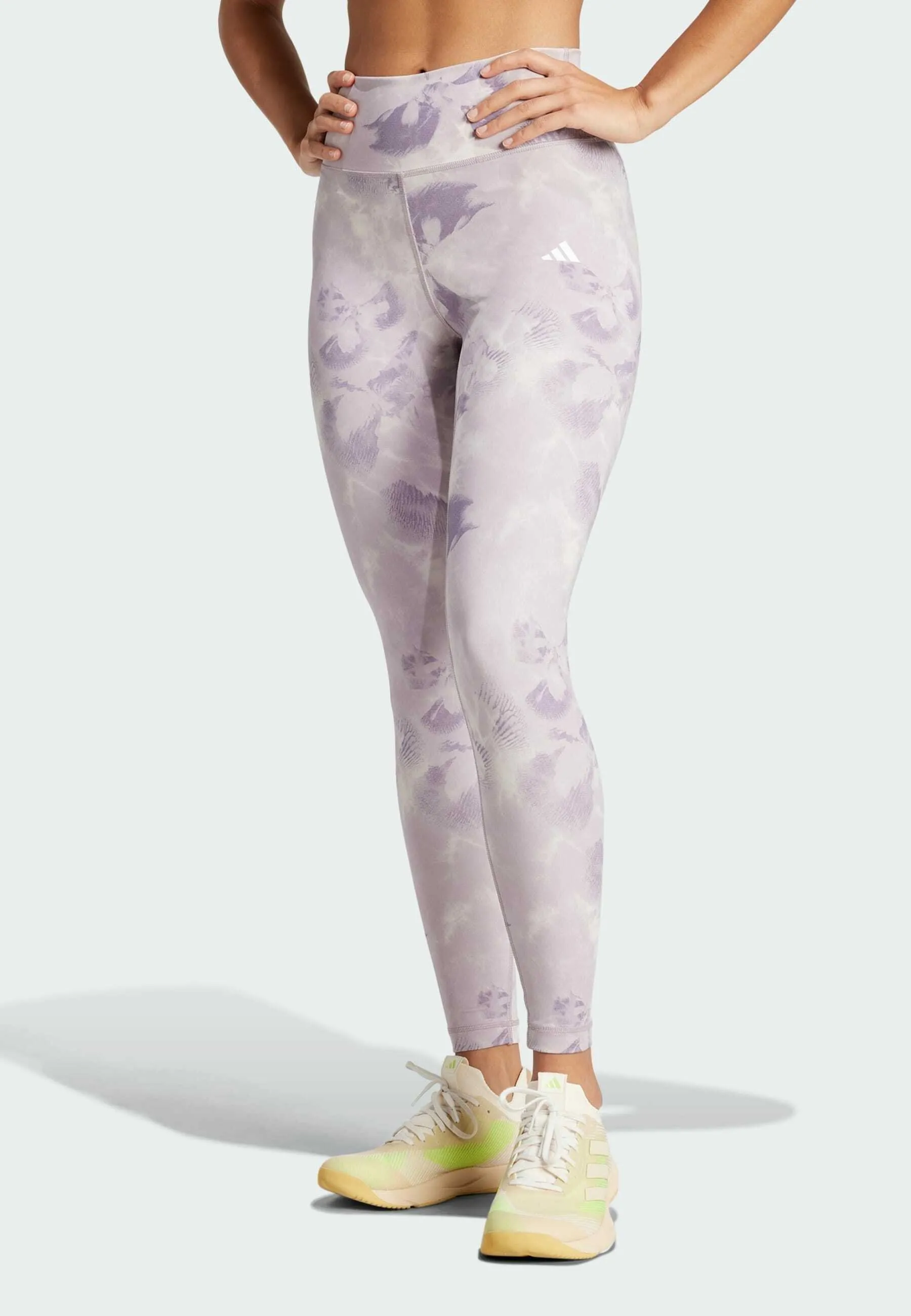 ESSENTIALS ALL OVERSIZE PRINTED FLOWER TIE-DYE - Collant